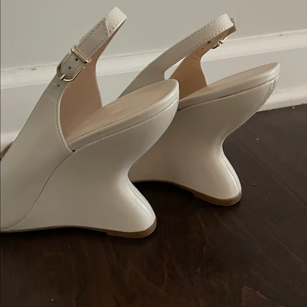 Anthropologie Curved Edge Slingback Heels Cream Size 9.5 - Picture 9 of 14
